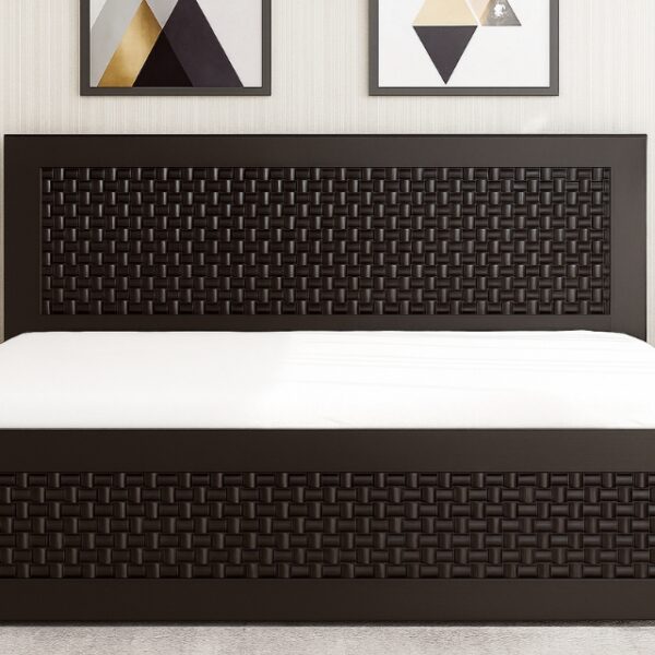 Dynasty bed